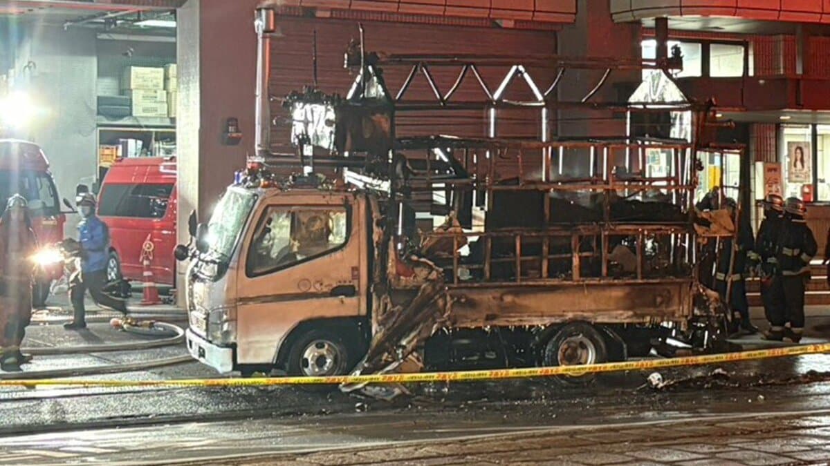 焼き芋販売車が「燃えながら走行している」複数件の119番通報 熊本市