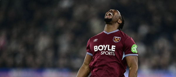 ウェストハム・ユナイテッドのヘメスコーチが、「サッカー選手としては典型的な体格ではない」とトラオレに指摘した