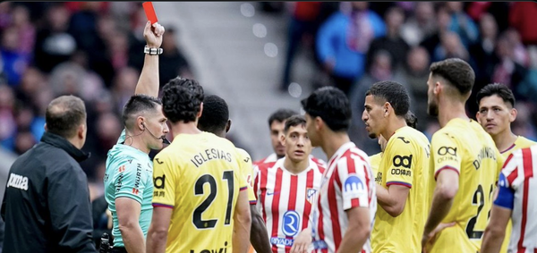 アトレティコFWの股間を試合中に触ったヘタフェDF、VARで確認されて一発退場