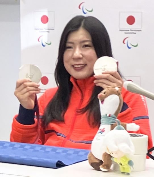 村岡桃佳、けがを乗り越えスーパー大回転と大回転で銀メダルを獲得