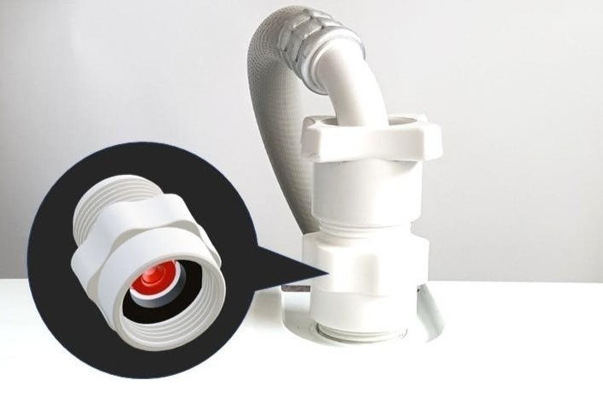 部屋干しのニオイが気になる人へ。洗濯水の「泡の力」に着目、皮脂汚れも洗濯槽もスッキリさせるコツ