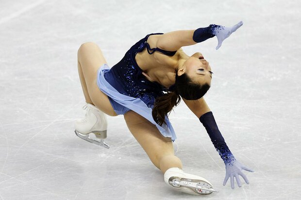 スケート世界選手権 坂本花織が今季世界最高得点で首位発進