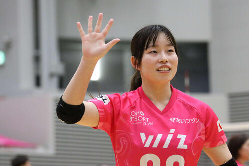 【バレー】アルテミス北海道が今季初ストレート勝ち　復帰鳥本果琳「いろんなこと」抱きつかれ涙