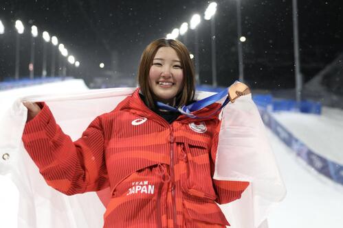 【スノボ】ミラノ五輪銅の小野光希　着物にはかま姿で早大卒業を報告「特別な４年間でした」
