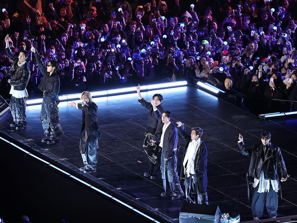BTSカムバック公演を巡り韓国で論争の声「税金の無駄遣い」と批判