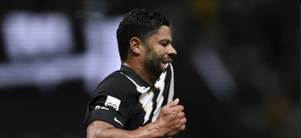 フッキは後頭部殴打…カップ戦決勝で大乱闘、23人に退場処分も大荒れすぎて主審「レッドカードを示せない」