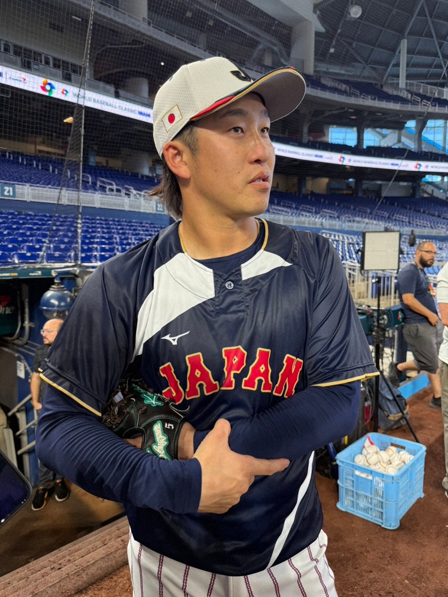 WBC 侍J・小園海斗が全体練習で大谷翔平に「初めて見る球です」