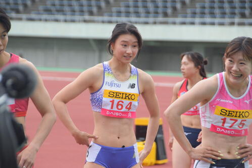 【陸上】女子100ｍ障害Ｖの田中佑美　目標タイムは「なるべく速く」鍛えた広背筋もアピール