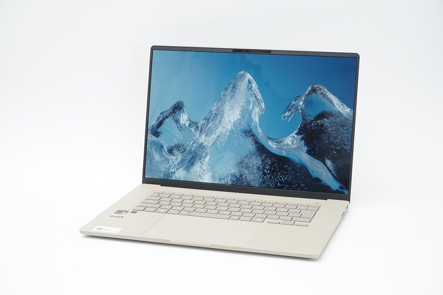 【やじうまミニレビュー】これならArm版Windowsでもいい感じ！Snapdragon X2で全方位スキなしの「Zenbook SORA 16」