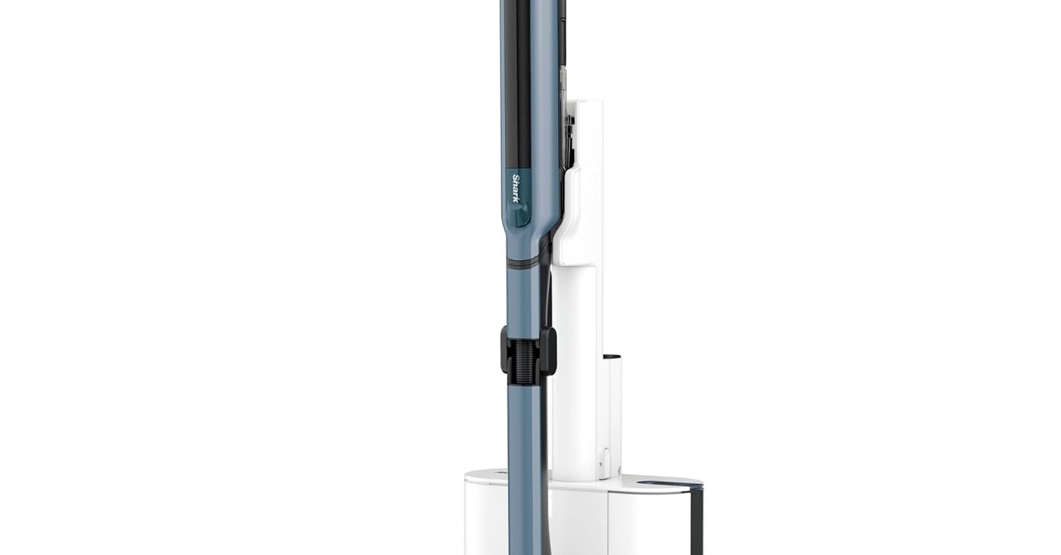 [ITmedia PC USER] 家具の下も腰を曲げず掃除できる「シャーク EVOPOWER SYSTEM iQ+ CS850JBLAE」が35％オフの3万6800円に