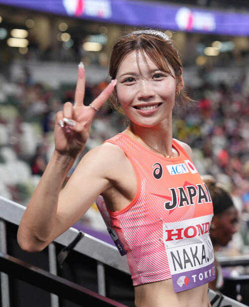 【陸上】「愛してるよ～」中島ひとみが２歳下のアスリートの夫と愛犬の２歳バースデーをお祝い