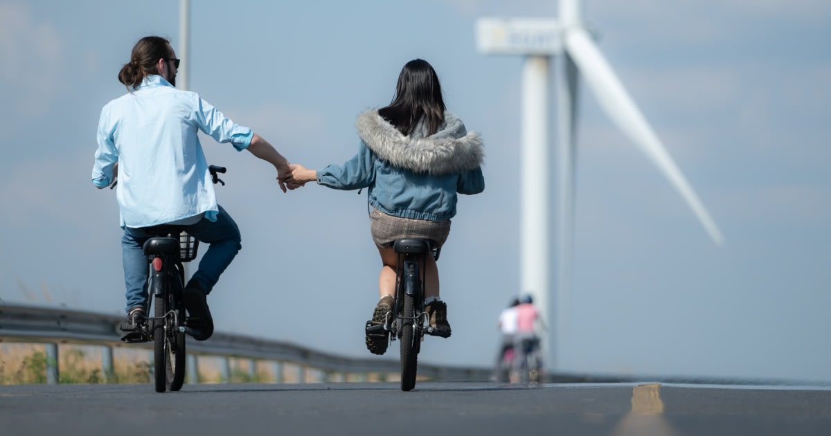 4月1日から施行される自転車の「青切符」子どもを後ろに乗せ走る親の懸念