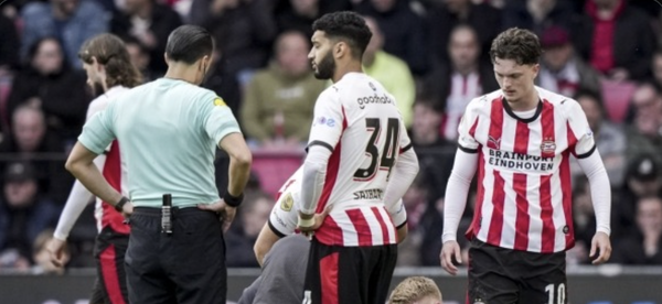 オランダ代表にも激震…PSV主将が独走優勝目前に右膝負傷、W杯絶望か