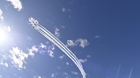 ブルーインパルス、熊本の空に大きな桜咲かす。「鳥肌立った」「ありがとう」【熊本地震から10年】