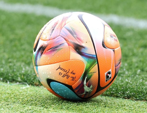 【悲報】サッカーサポさん、「メディアで観戦したスポーツランキング」でJリーグが圏外になってしまい激怒…