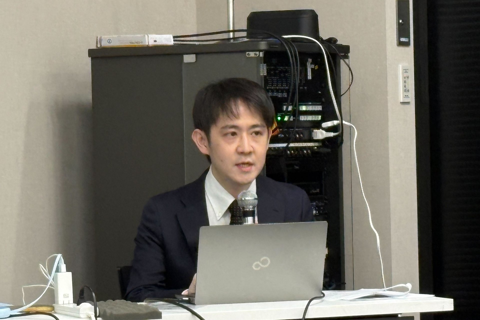 [ITmedia ビジネスオンライン] 新入社員はサイバー攻撃者にとって格好の標的？　ニセ社長やAI詐欺、巧妙化する手口への対策