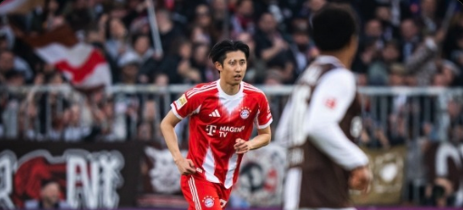 伊藤洋輝がアクシデントで交代要求…バイエルンはザンクト・パウリ粉砕でブンデスリーガ新記録樹立