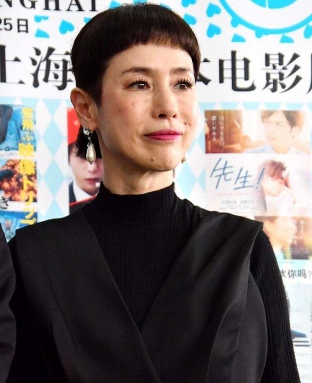 「びっくり」久本雅美のグレイヘア姿にSNS驚愕「めっちゃ上品…」