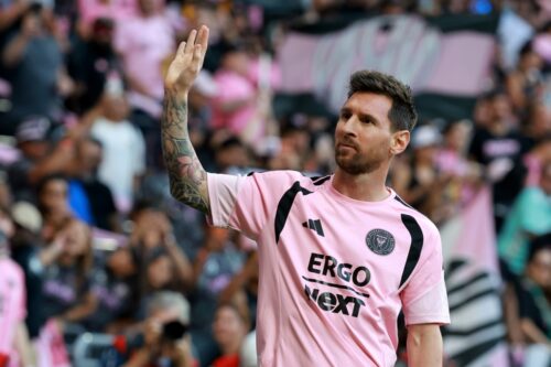 リオネル・メッシがUEコルネジャを買収 新オーナー就任を発表