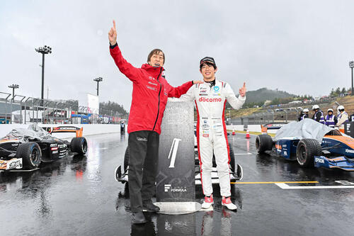 【スーパーフォーミュラ】雨や事故の影響で再三の中断も太田格之進が開幕戦を制す