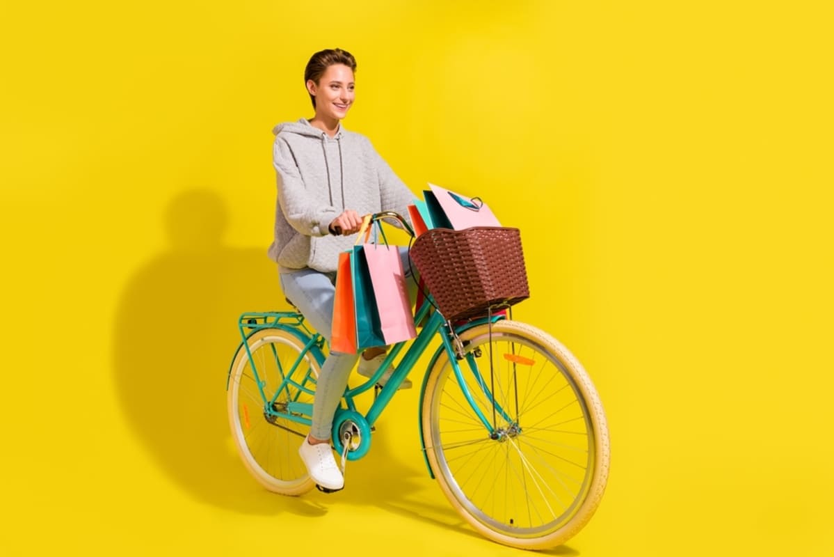 自転車の青切符制度「ハンドルに買い物袋ぶら下げ」も違反に批判殺到