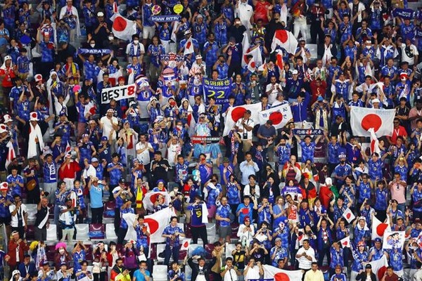 サッカー観に来て、最初から最後まで文句いって野次る人いるけど何が楽しくて観に来てるんだろう？