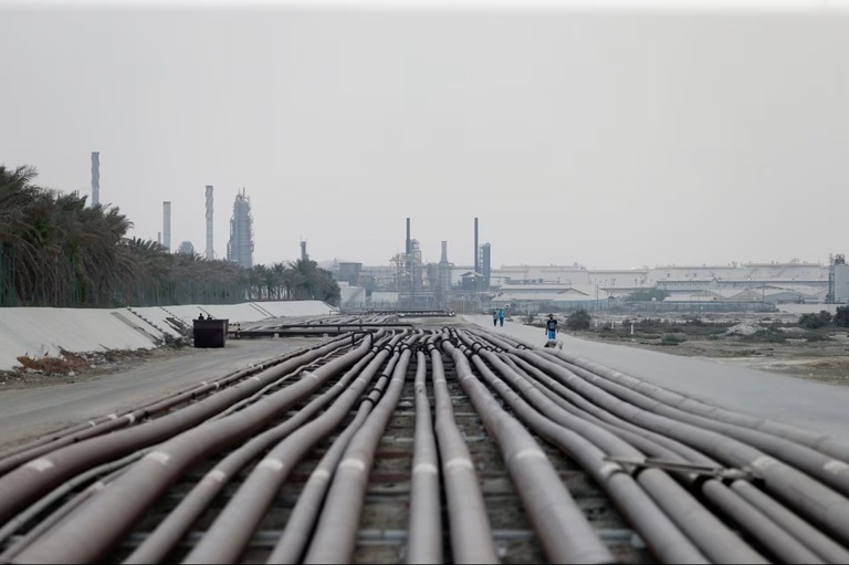 イラン革命防衛隊の司令官、湾岸諸国に警告　敵を支援すれば「石油生産に別れを告げることに」　