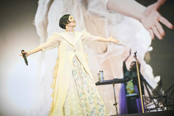 坂本真綾、30周年ライブ「M30～Your Best～」の模様をレポート　“声優×アーティスト”として歩んだ30年の軌跡