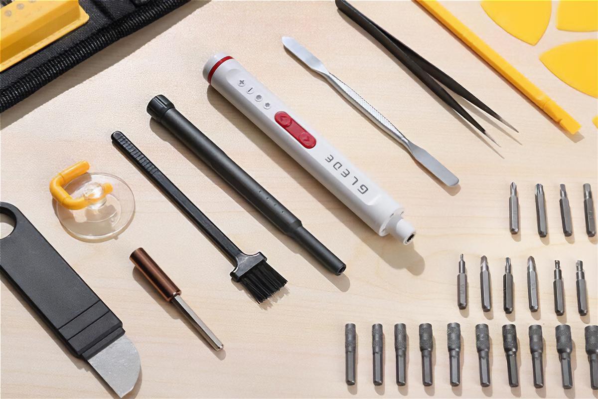 潰れたネジにも対応。120種揃うペン型精密ドライバーセットでガジェット整備も捗りそう