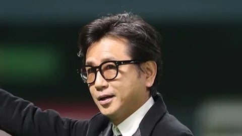 藤井フミヤ、金沢で「日本一かっこいい外観の駅」と「素晴らしい庭」を満喫。殿様気分を味わったと報告