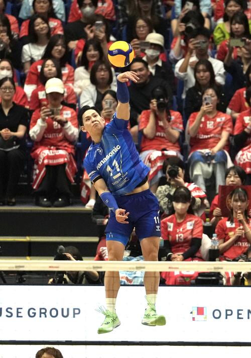 【バレー】大阪Ｂ西田有志「諦める理由は一つもない。立て直すことが僕の使命」初優勝へ窮地も