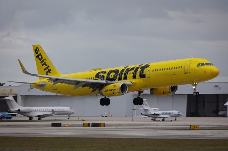 米スピリット航空が全便の運航停止、事業閉鎖へ　カスタマーサービスも利用不能に