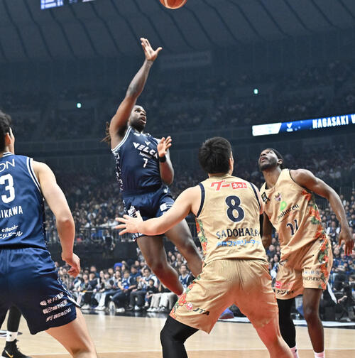 【バスケ】CS決勝第３戦　第３Ｑ中盤で長崎の中核馬場が４つ目ファウル、琉球一時６点差に迫る