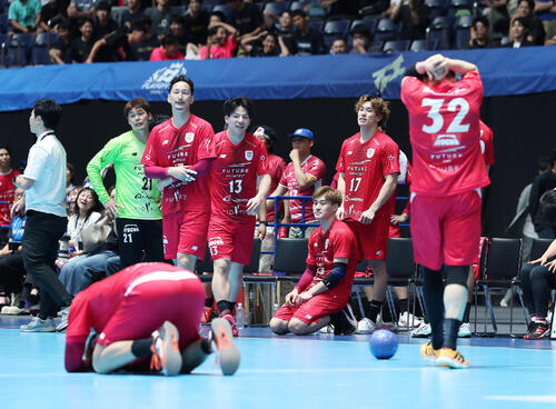 【ハンドボール】ジークスターは今年も準決勝で涙…残り30秒で28－28と並ぶもゴール遠く