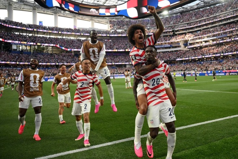 北中米W杯、米国が初戦飾る　4得点でパラグアイを圧倒