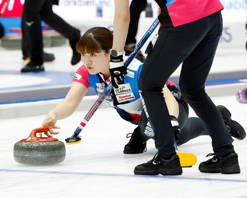 【カーリング】五輪出場フォルティウス第3E　２得点して2－2の同点に追いつく
