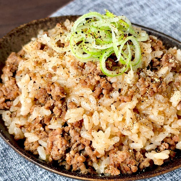【ひき肉、フライパンで焼くのやめた】炊飯器に入れたら、すごいのができた