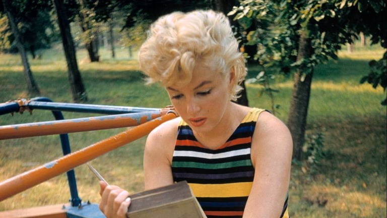 女性のまなざしが捉えたマリリン・モンロー、思索的な内面写し出す