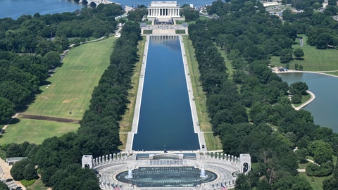 22億円かけたトランプの人工池改修、1週間ですでに藻が浮いた状態に⇒バイデン政権のせいと主張
