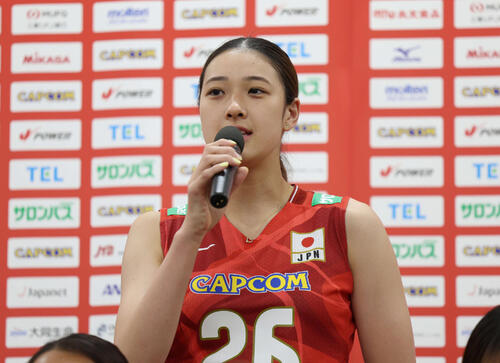 【バレー】佐藤淑乃、雰囲気ガラリの“モデル”ショットに反響「可愛すぎ」「キラキラしてる」