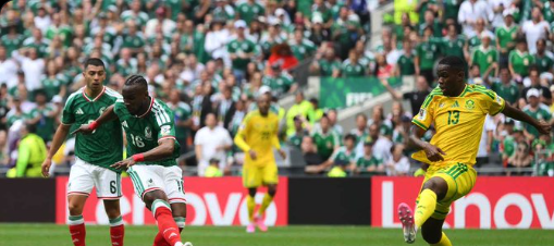 【W杯】メキシコが南アフリカを下して開幕戦勝利！ 立ち上がりに先制して後半に追加点、両チーム合わせて3人が退場に