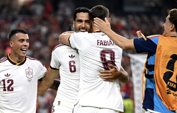 スペイン代表、後半ATメリーノ弾でポルトガルに１-０勝利！ C・ロナウドのキャリア最後の大舞台はベスト16で終幕【W杯】