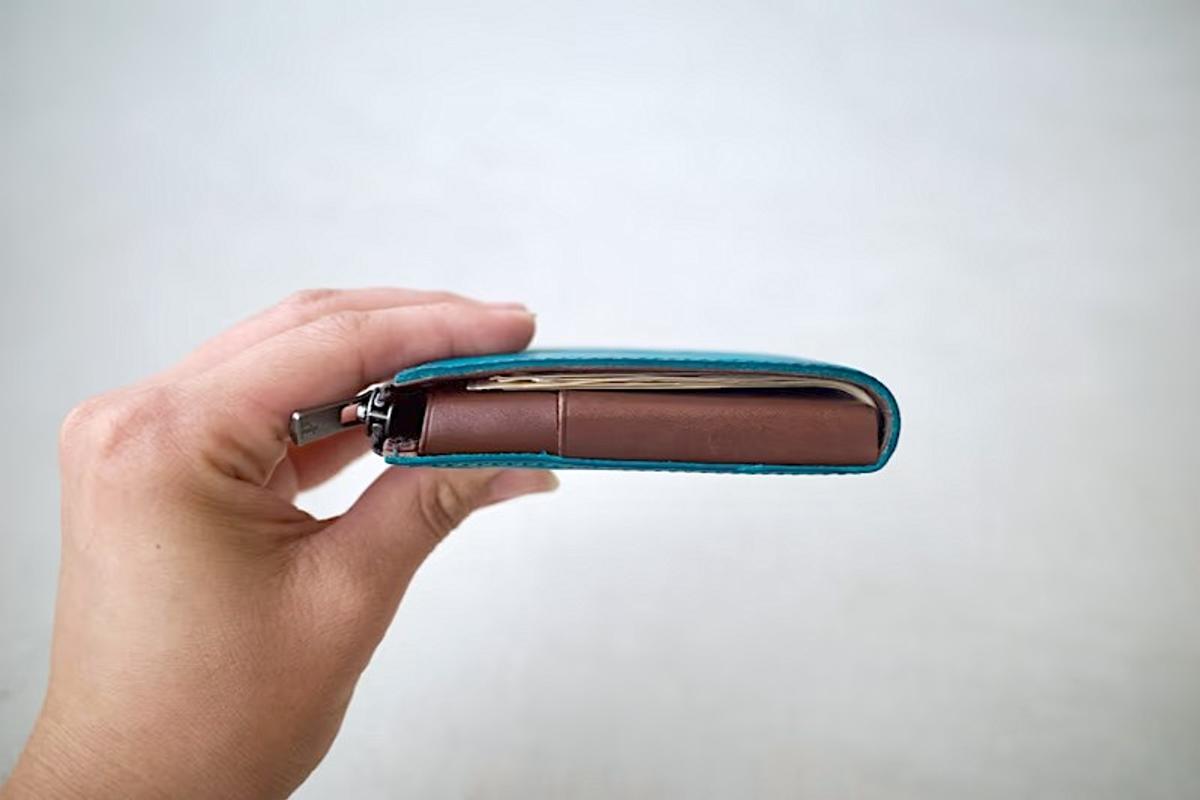パンパンの財布って見栄えが悪いから。最大容量入れも1.5cmのスマートさを保つ薄型レザー財布