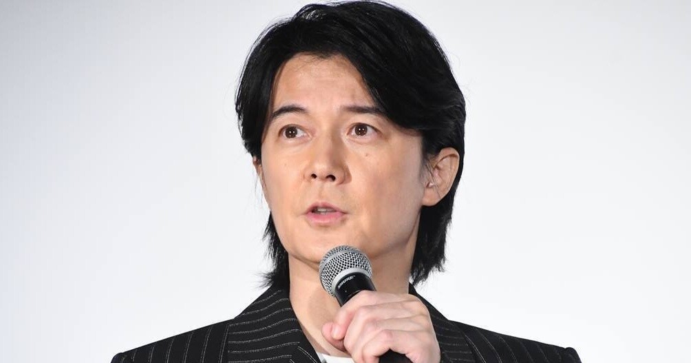 「東野先生作品の住人のひとりとして生きてきた」福山雅治、東野圭吾さんを追悼『ガリレオ』など原作作品で多数主演