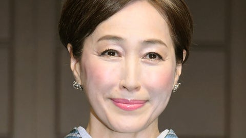 高島礼子、桃づくしの豪華“ヌン活”に反響⇨「どれも美味しそう」「優雅なひとときですね」