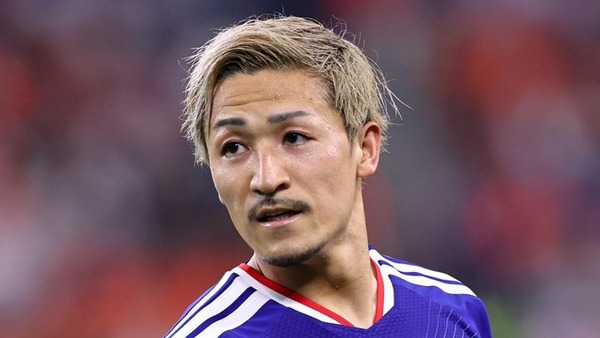 【朗報？】日本代表FW前田大然、スコットランドの女性スタッフから告白される