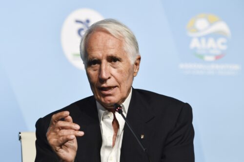 ピルロ氏就任が白紙となりイタリア代表の新監督選びが混迷を深める
