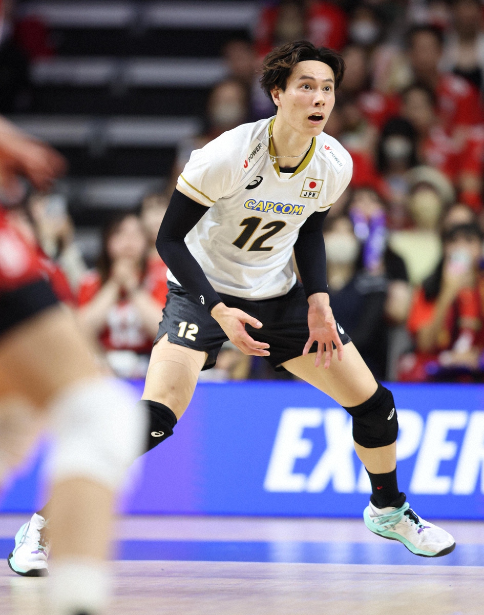 日本男子バレーが準決勝で米国にフルセット敗退、3位決定戦へ
