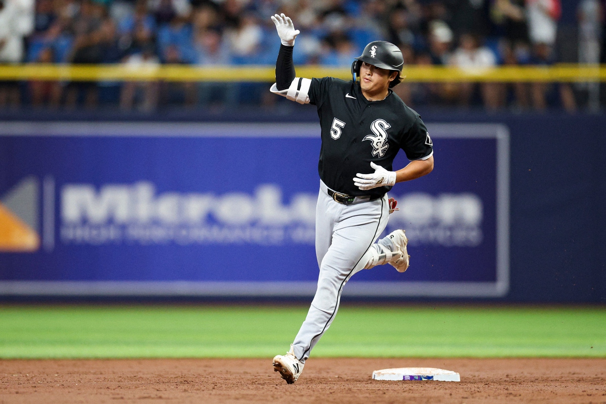 村上が24号2ランを放ち、直近6試合で4本塁打の量産態勢に